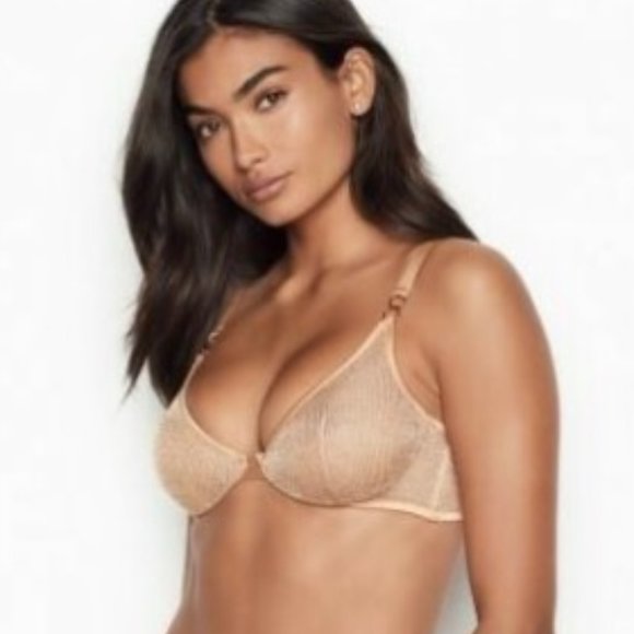Victoria's Secret Other - Victoria's Secret LUXE Unlined Chainmail Bra in Gold SEXY